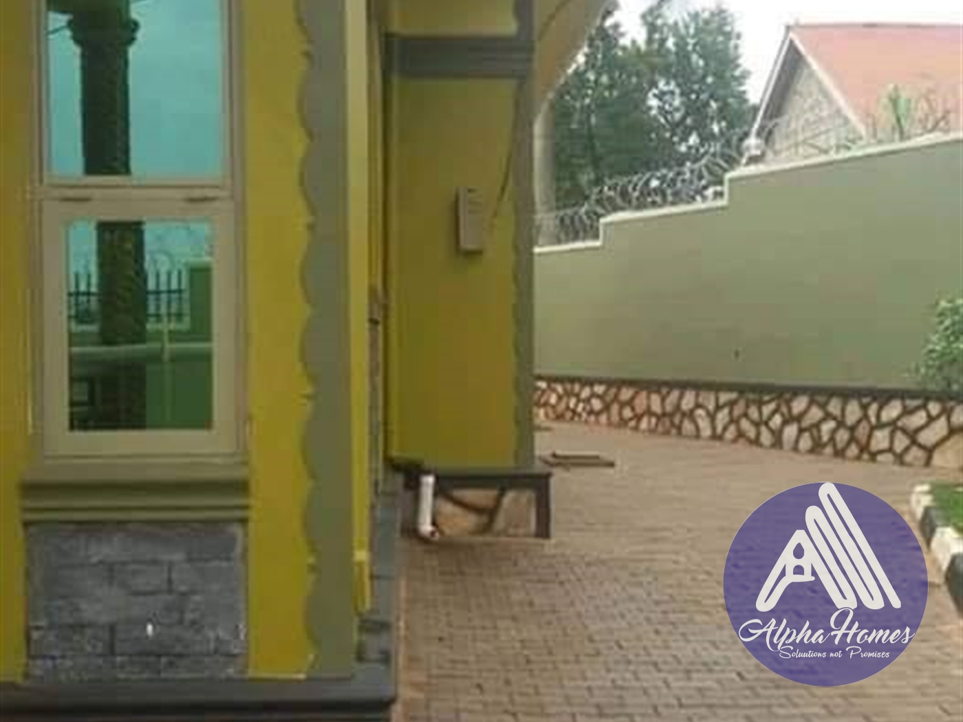 Bungalow for sale in Kitende Wakiso