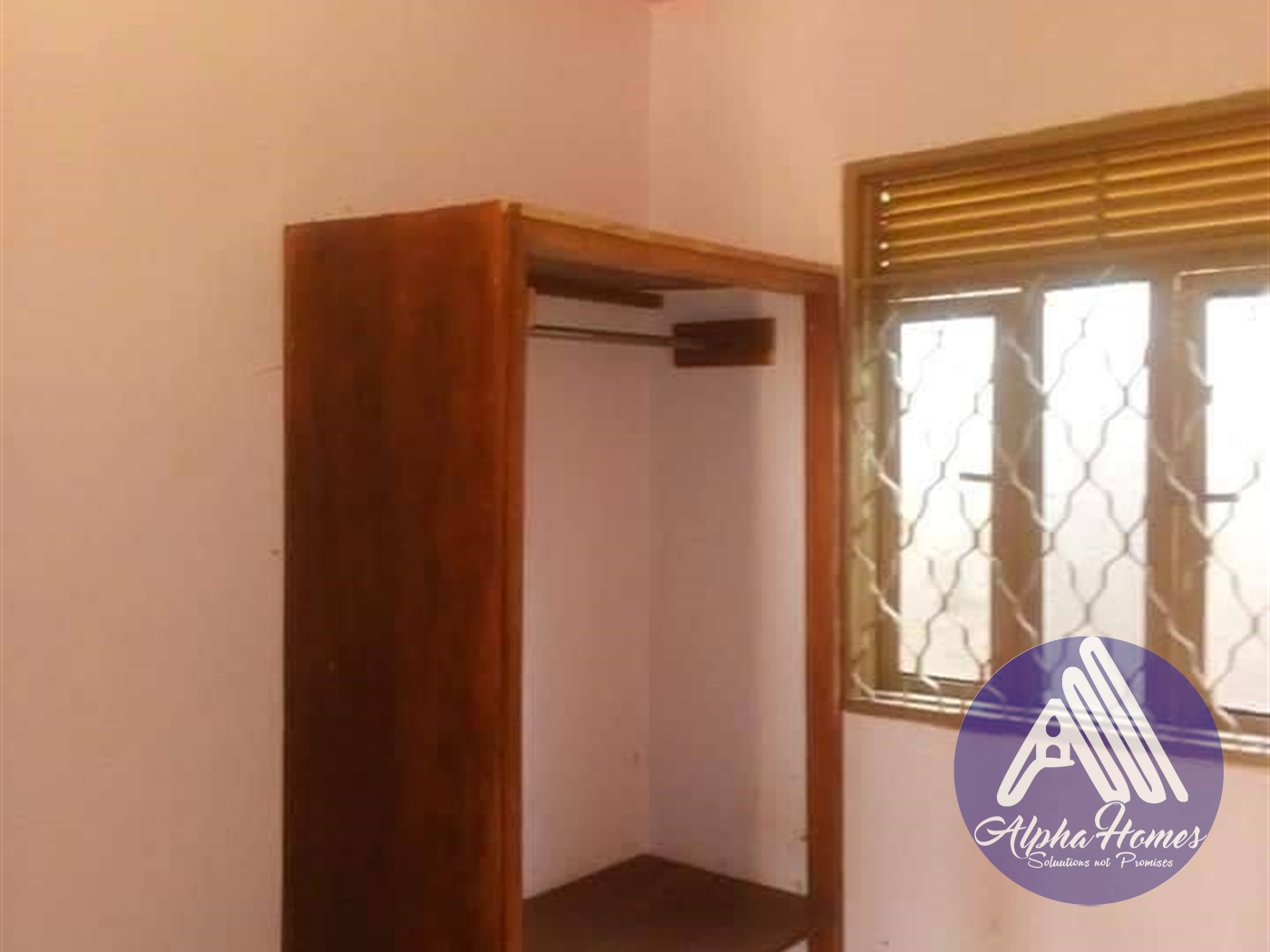 Semi Detached for rent in Kisaasi Kampala