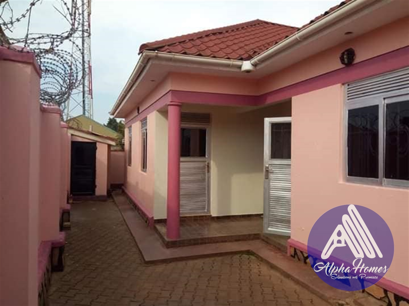 Bungalow for sale in Kyaliwajjala Wakiso