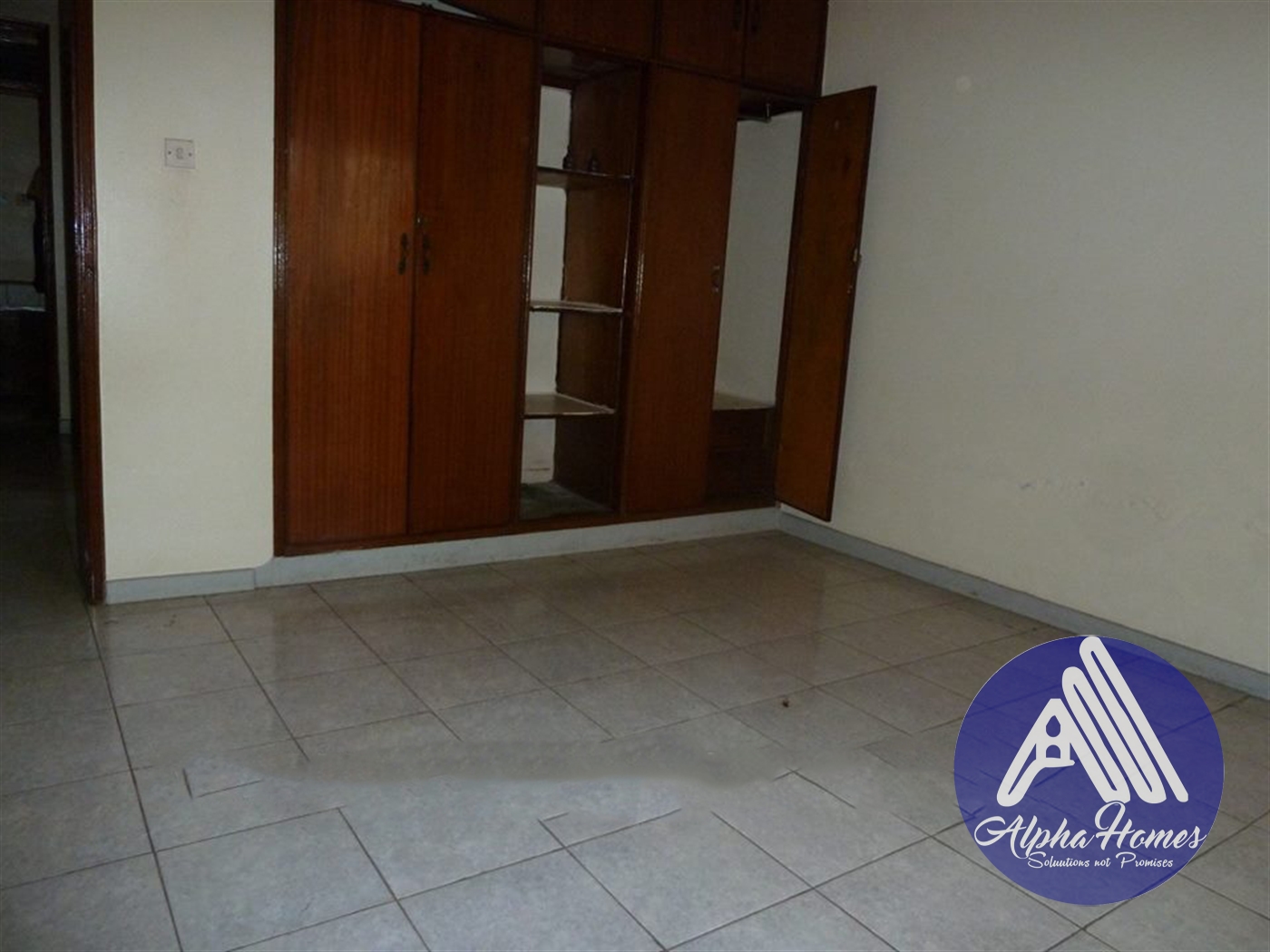 Apartment for rent in Kiwaatule Kampala