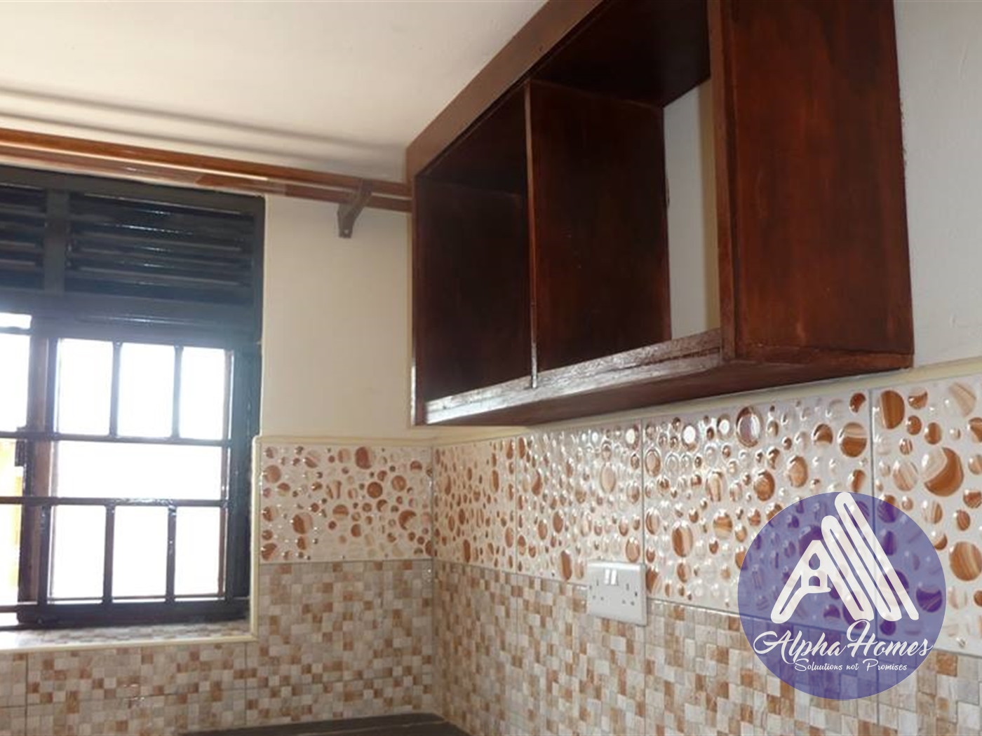 Semi Detached for rent in Bukoto Kampala