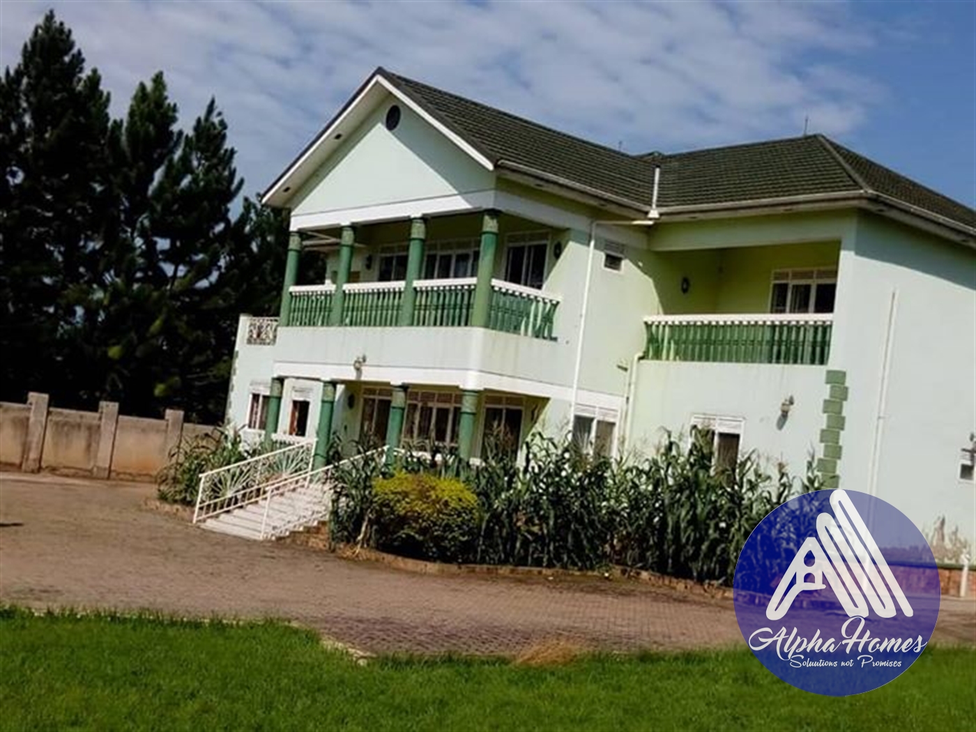 Mansion for sale in Mutungo Kampala