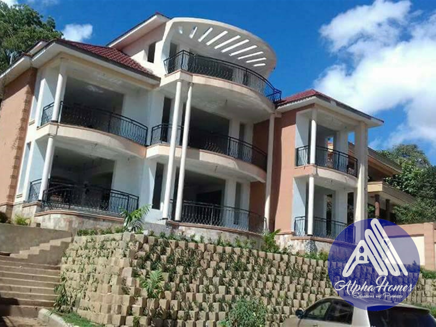 Apartment for sale in Kisaasi Kampala