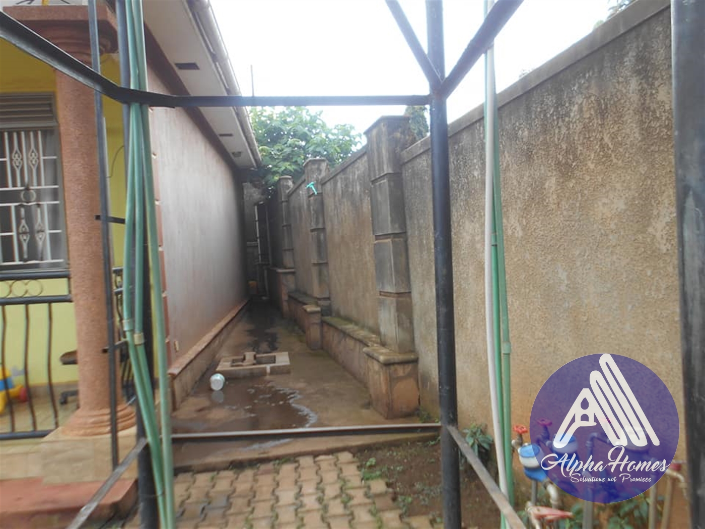 Semi Detached for rent in Kyaliwajjala Wakiso