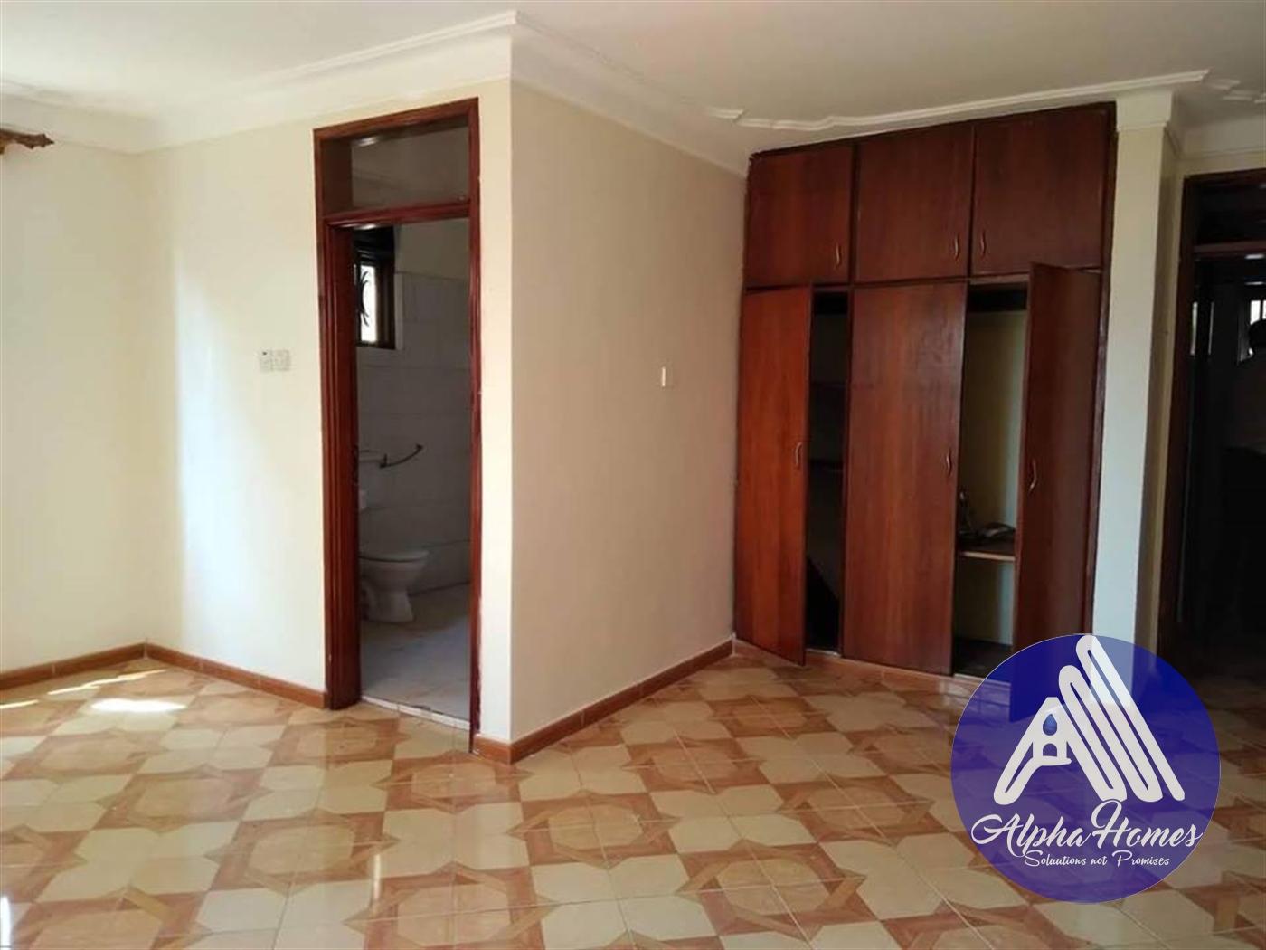 Duplex for rent in Naalya Kampala