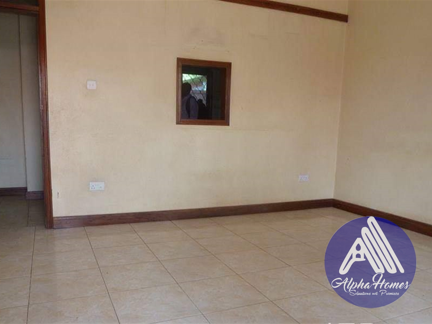 Bungalow for rent in Mpererwe Kampala