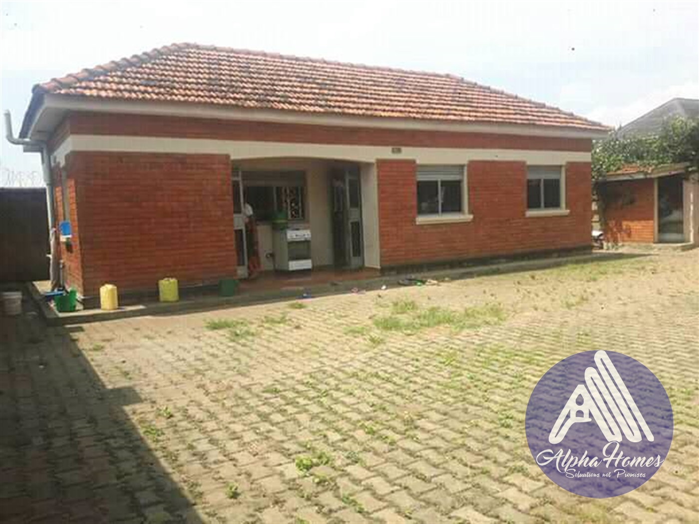 Mansion for sale in Munyonyo Kampala