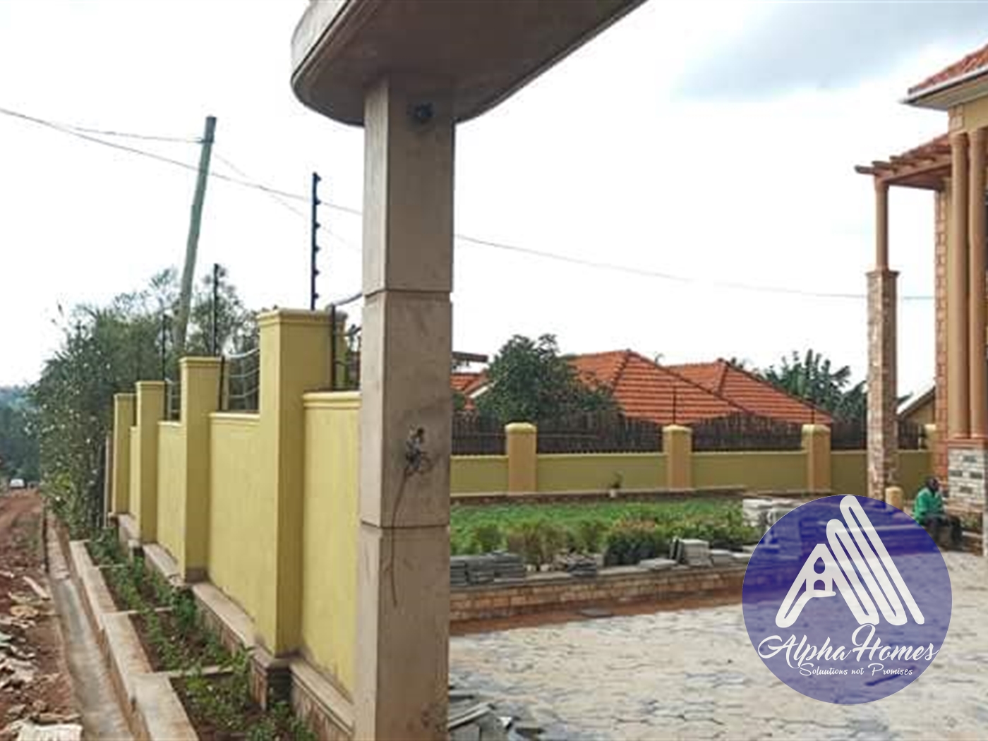 Mansion for sale in Kira Wakiso