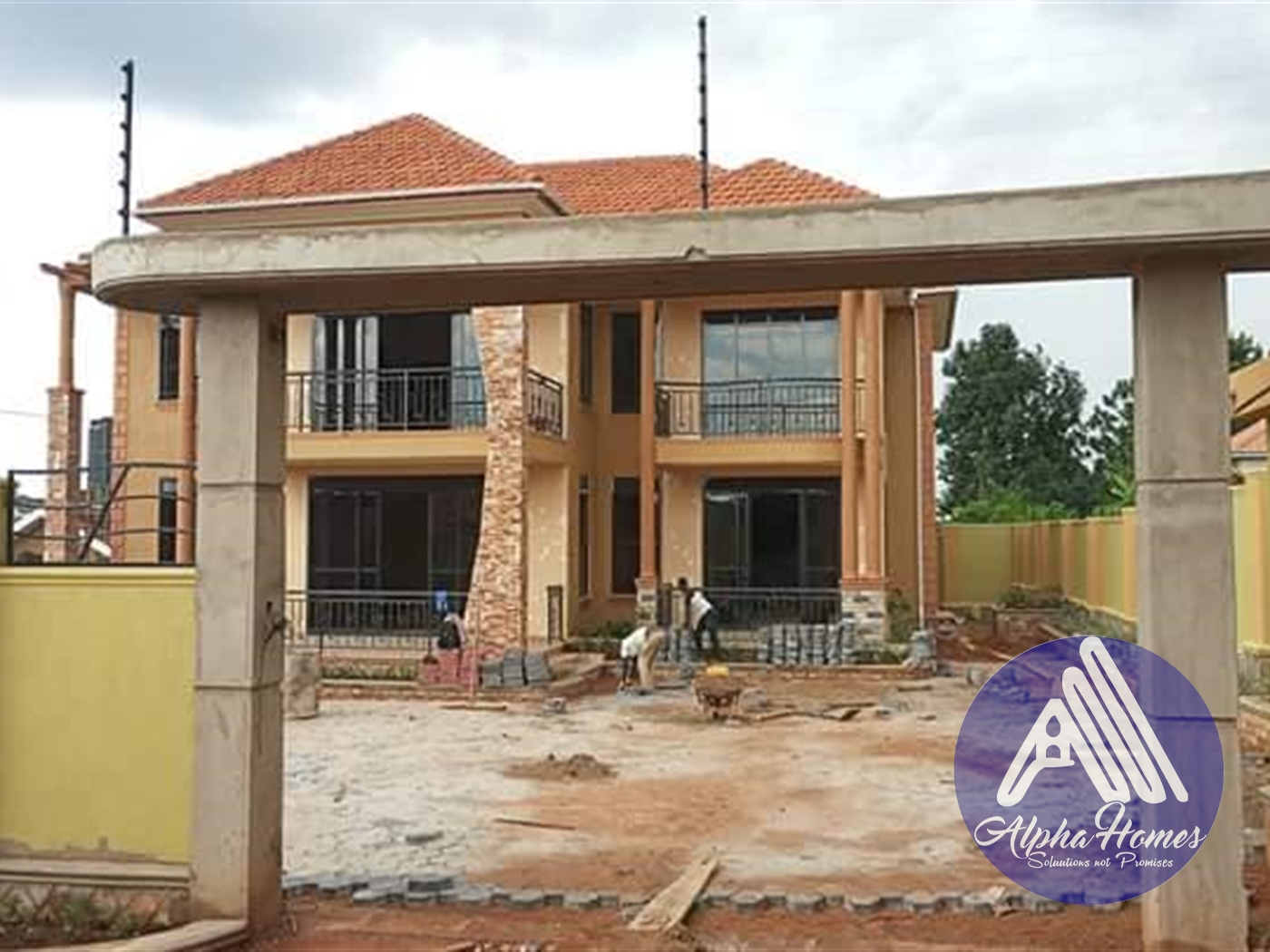 Mansion for sale in Kira Wakiso