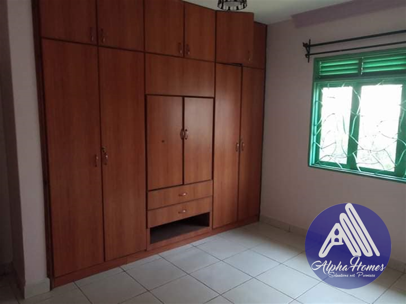 Bungalow for rent in Naalya Kampala