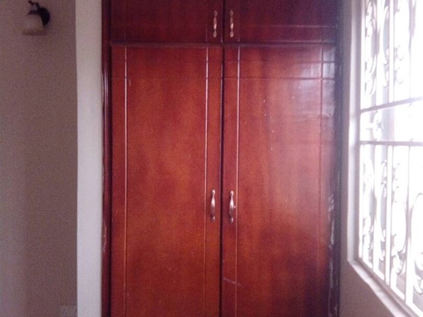 Semi Detached for rent in Bweyogerere Wakiso