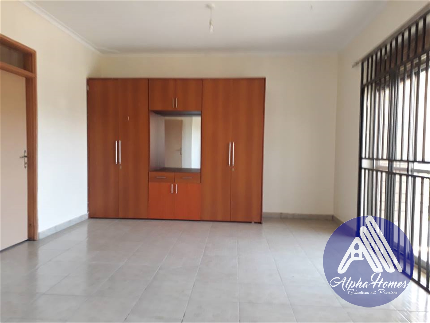 Duplex for rent in Muyenga Kampala