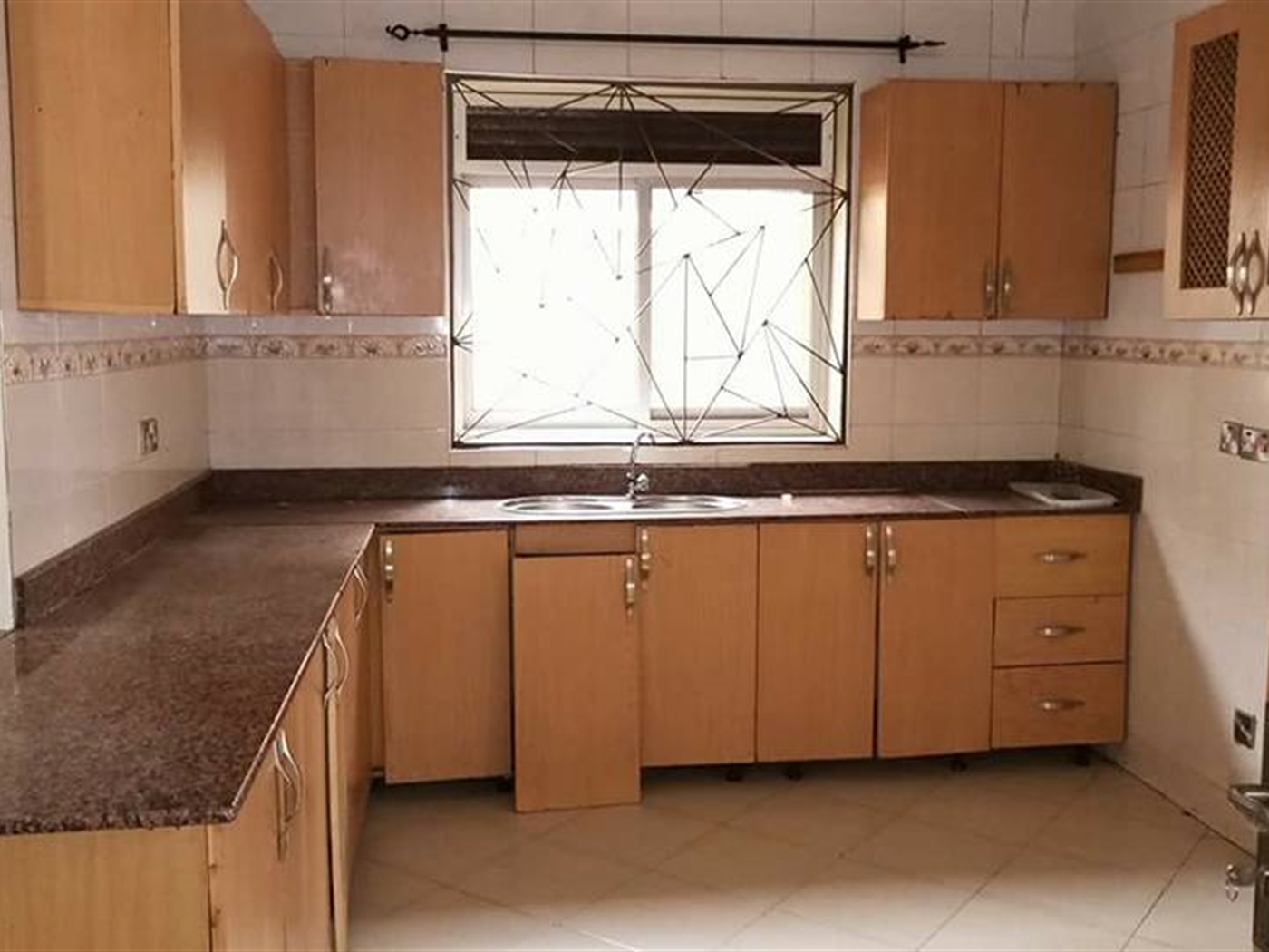 Semi Detached for rent in Naalya Wakiso