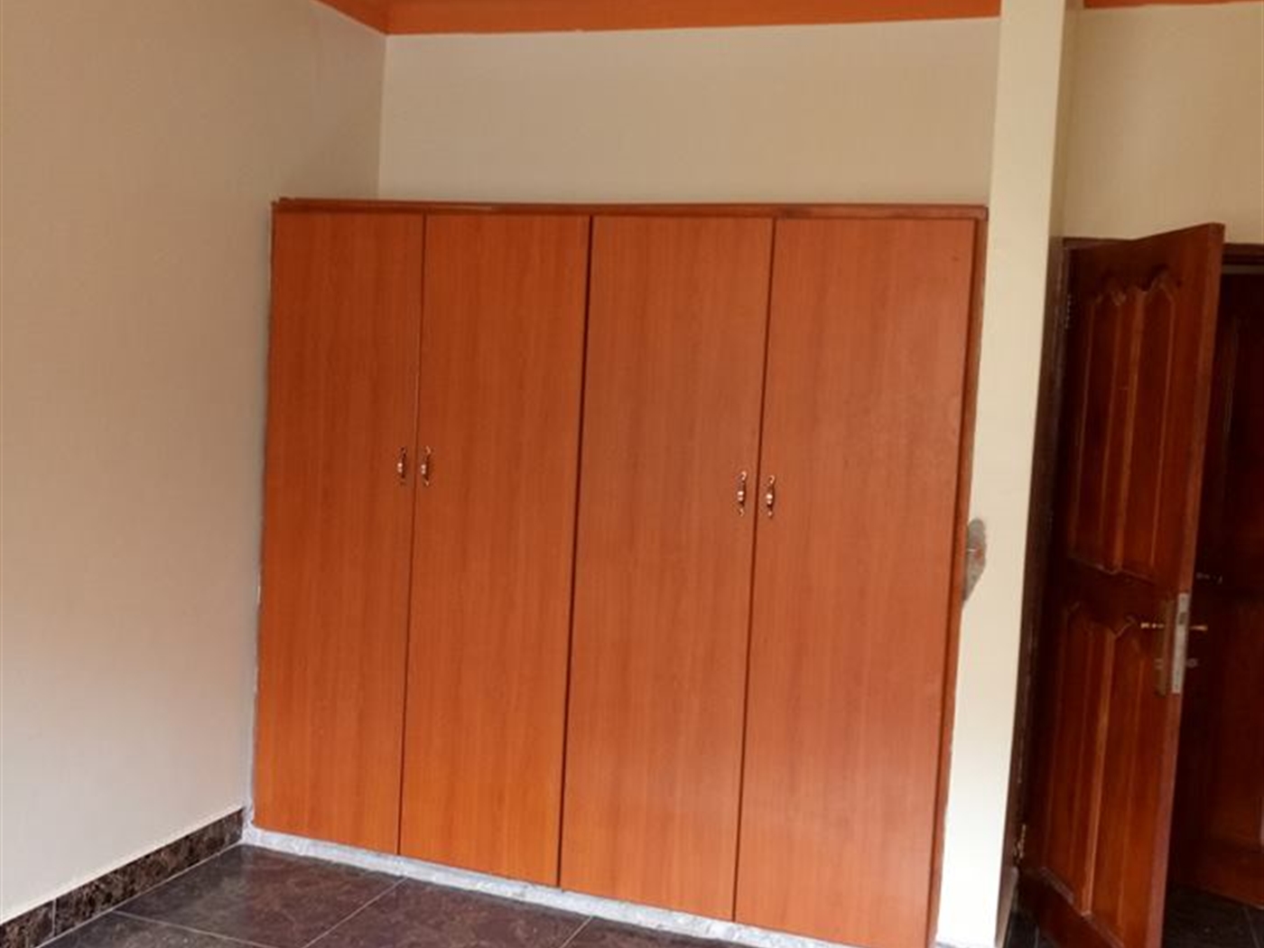 Semi Detached for rent in Kisaasi Kampala