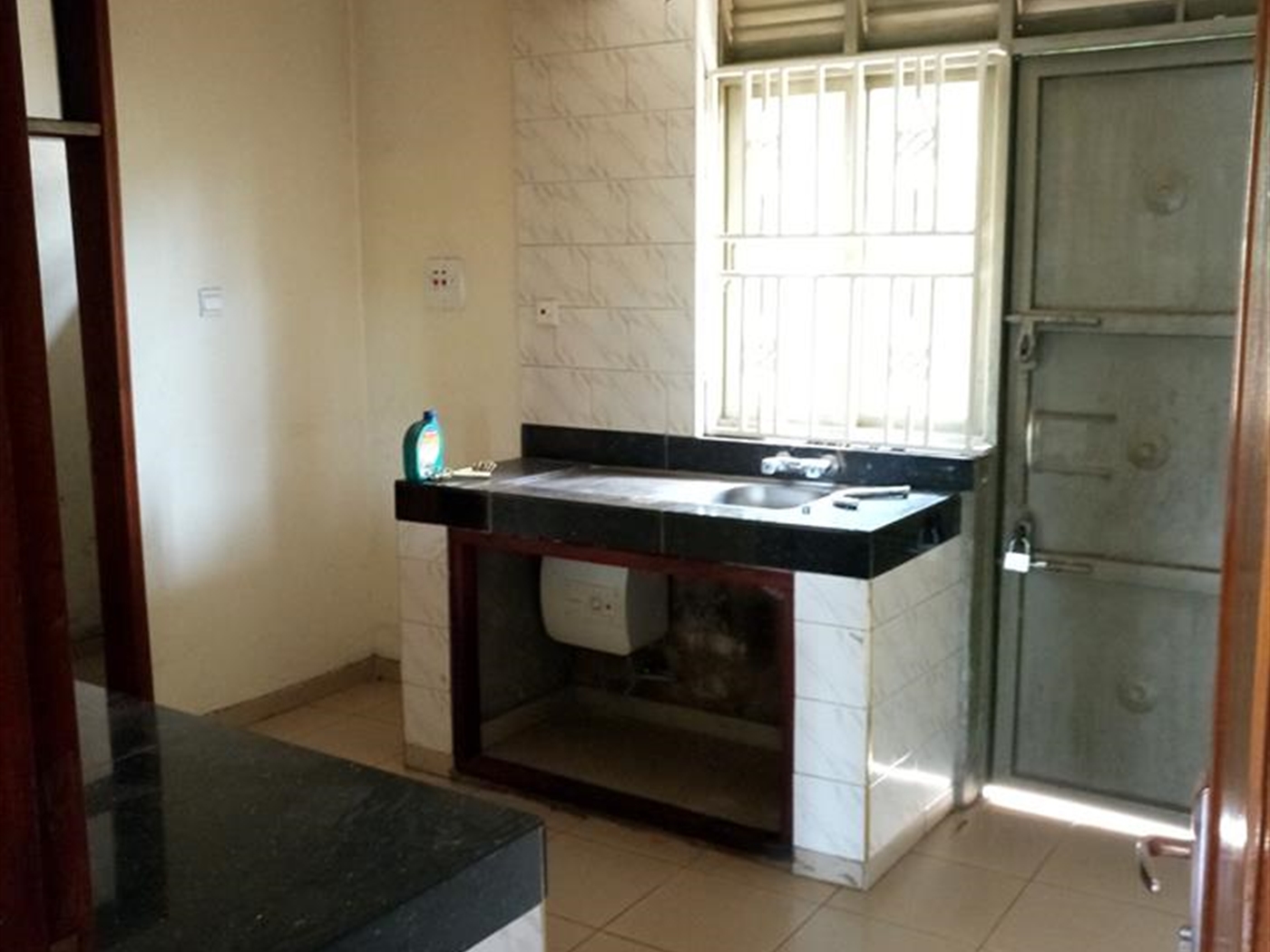 Apartment for rent in Kisaasi Kampala