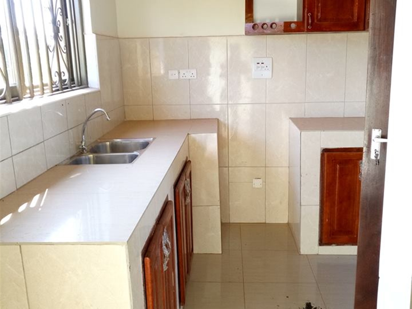 Apartment for rent in Kisaasi Kampala