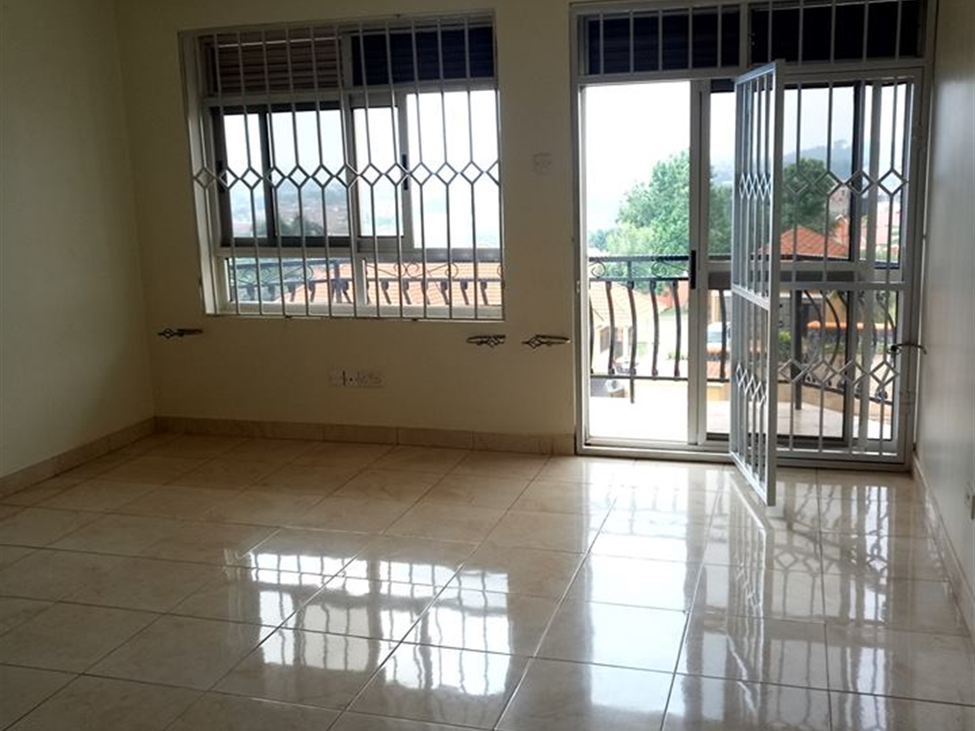 Apartment for rent in Kisaasi Kampala