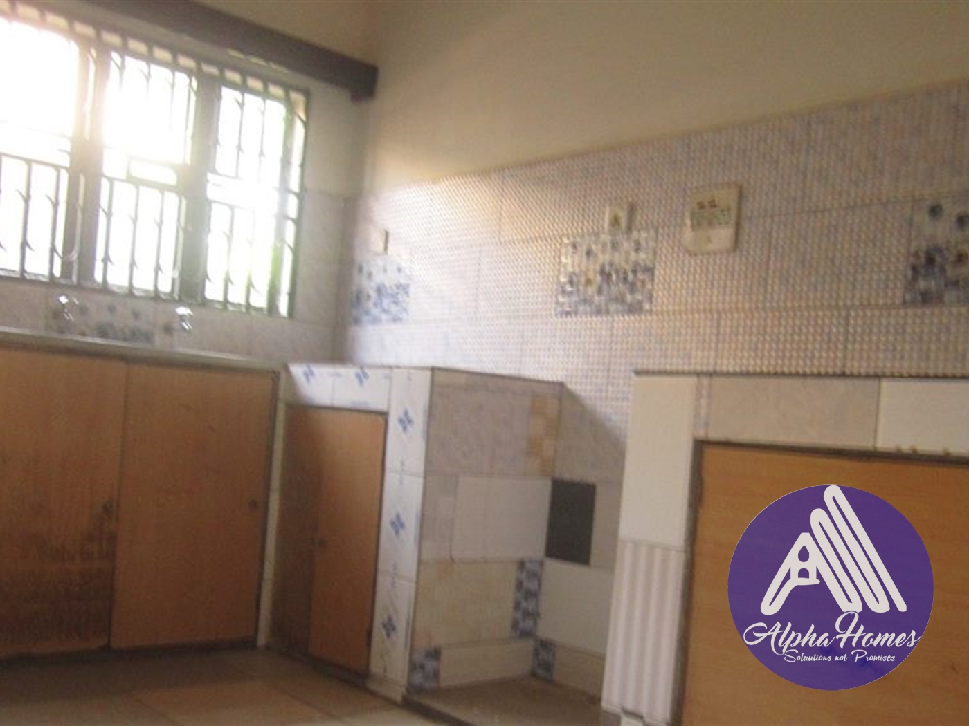 Bungalow for rent in Bukoto Kampala