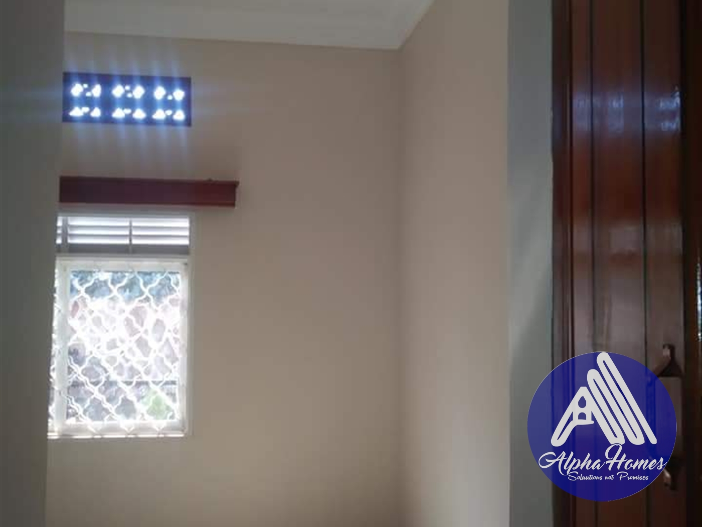 Semi Detached for rent in Mpererwe Wakiso