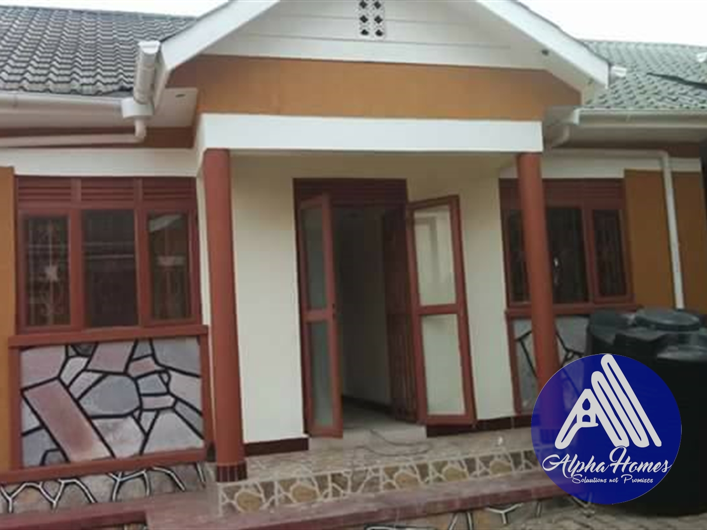 Semi Detached for rent in Kiwaatule Kampala