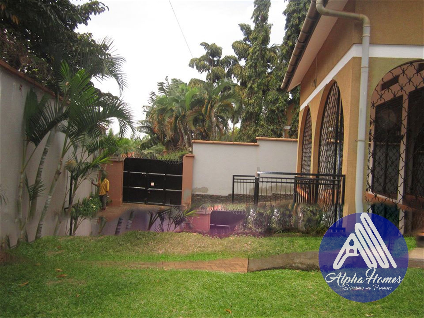 Semi Detached for rent in Naguru Kampala