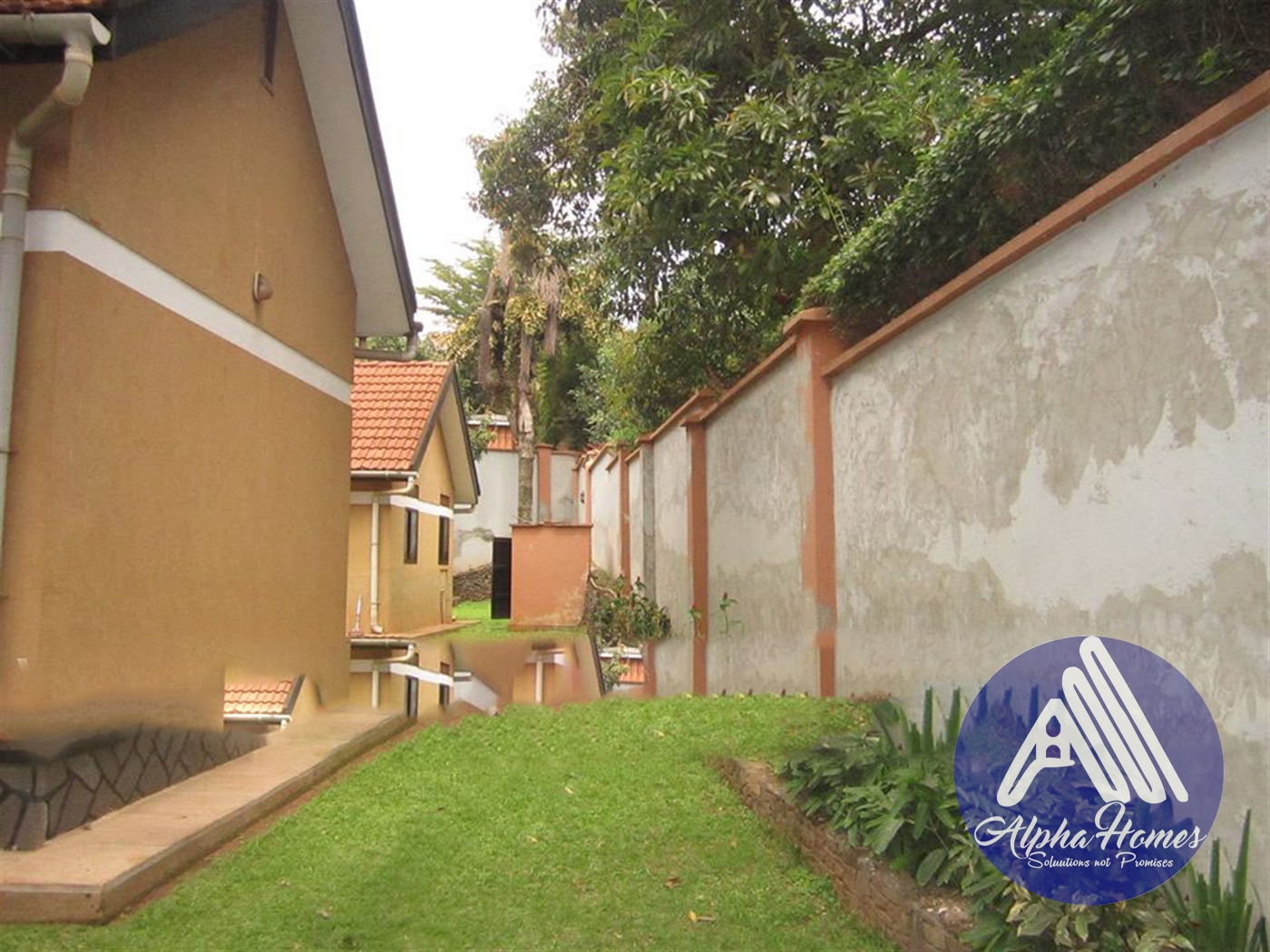 Semi Detached for rent in Naguru Kampala