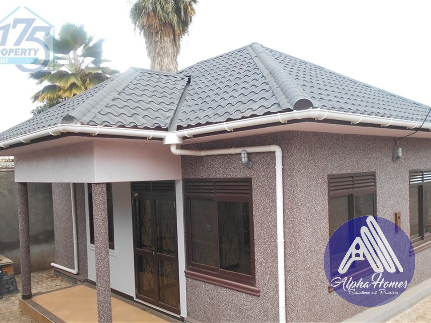 Bungalow for rent in Kisaasi Kampala