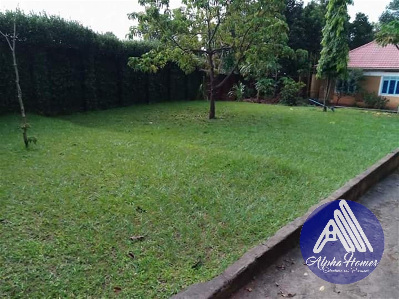 Bungalow for rent in Kyaliwajjala Wakiso