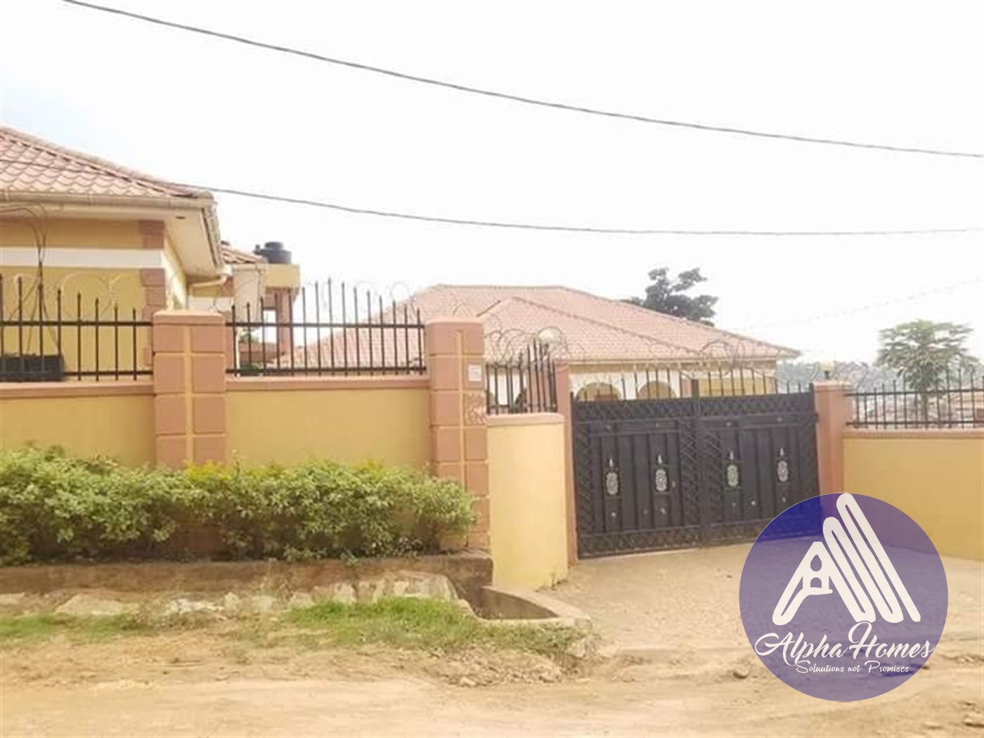 Semi Detached for rent in Mpererwe Wakiso