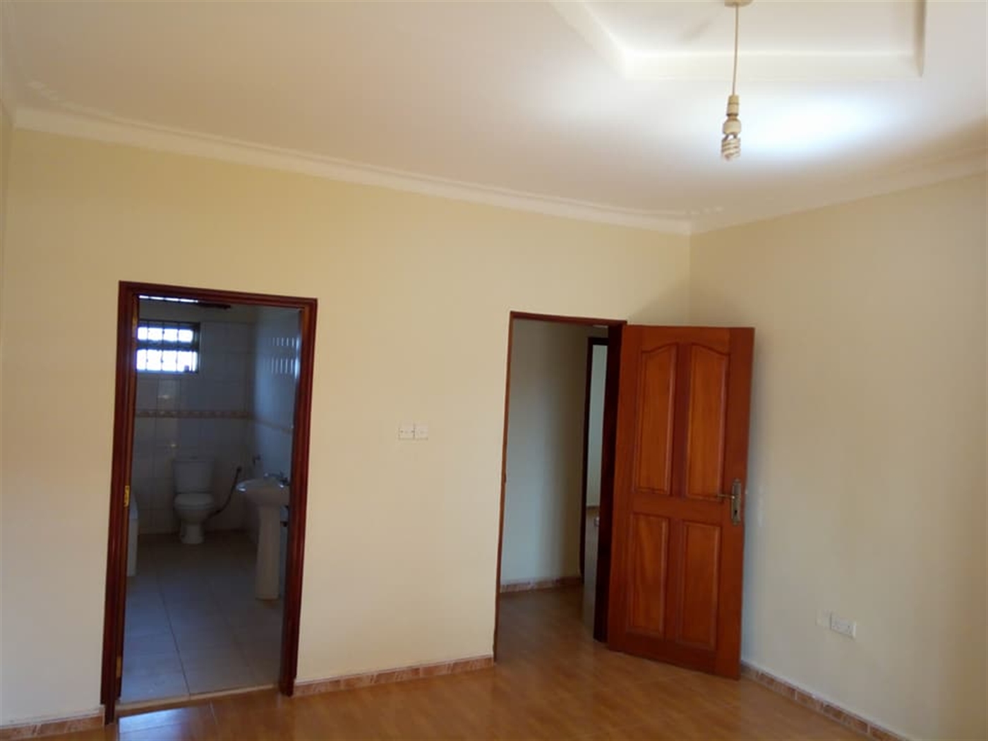 Bungalow for rent in Namugongo Wakiso