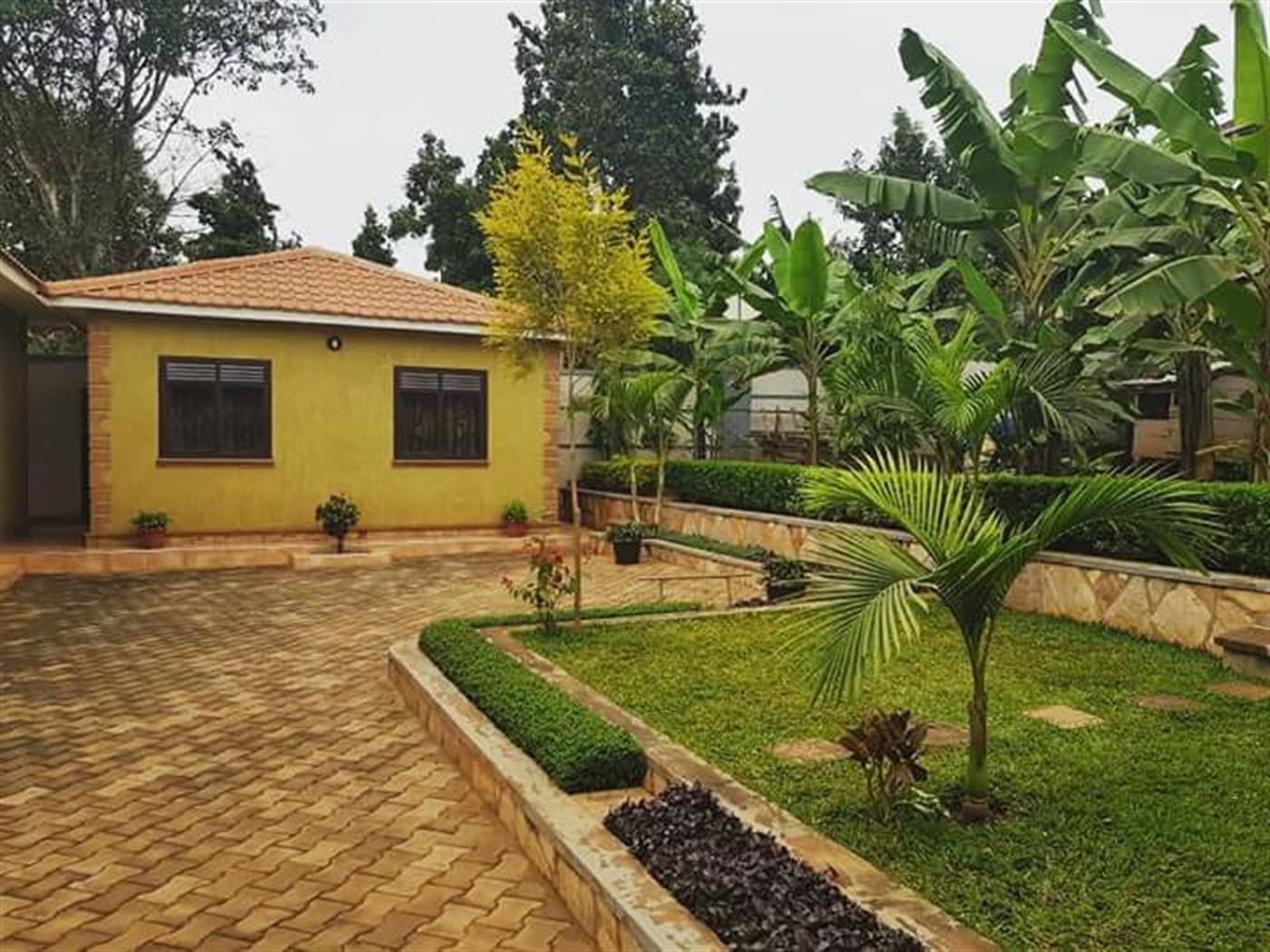 Bungalow for sale in Kyanja Wakiso