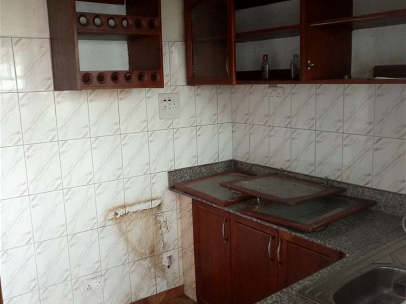 Semi Detached for rent in Kisaasi Kampala