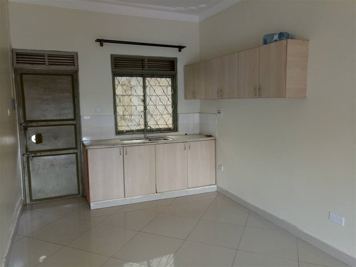 Semi Detached for rent in Kisaasi Kampala