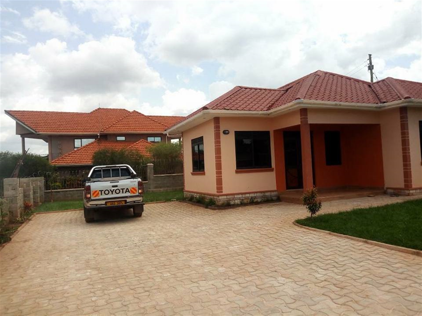 Bungalow for rent in Kisaasi Kampala