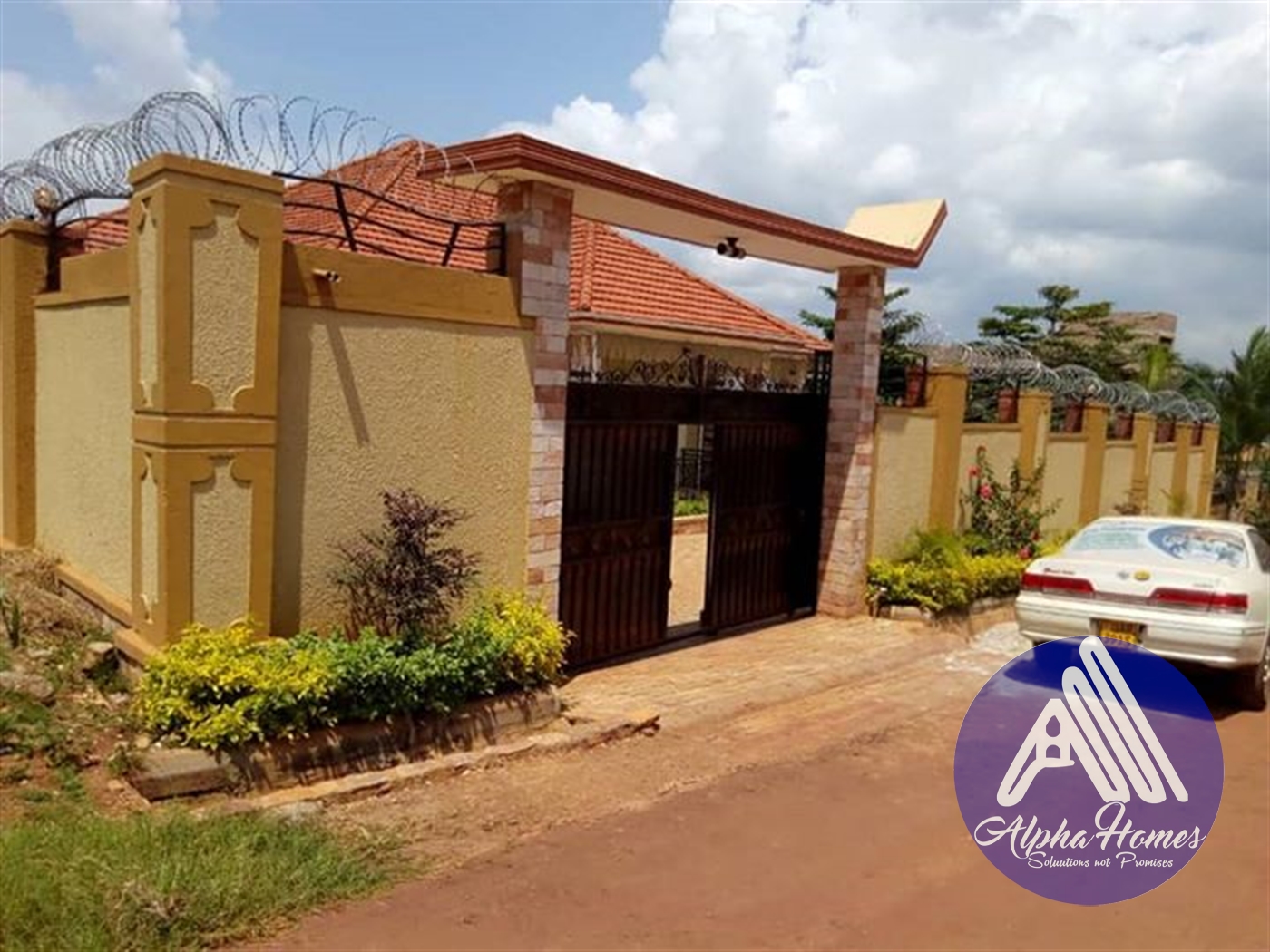 Semi Detached for sale in Entebbe Wakiso