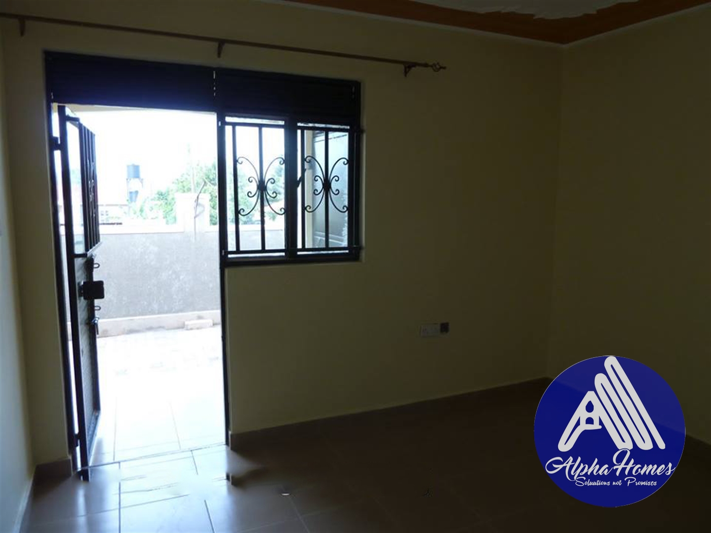 Semi Detached for rent in Bweyogerere Wakiso