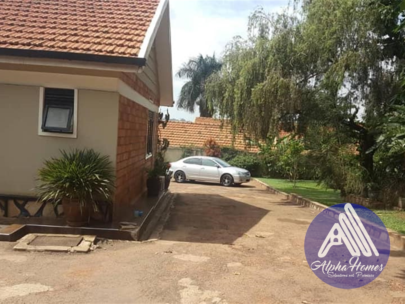 Bungalow for sale in Muyenga Kampala