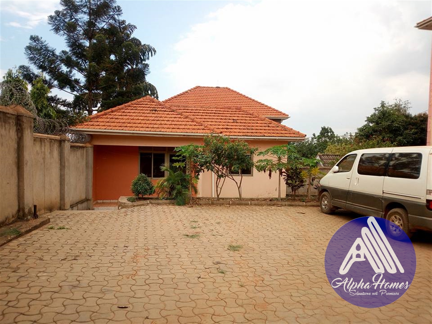 Semi Detached for rent in Bweyogerere Wakiso