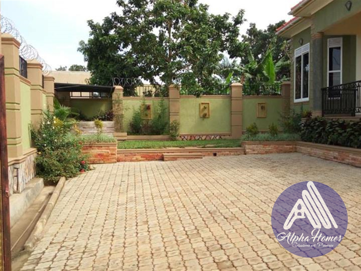 Bungalow for sale in Kyaliwajjala Wakiso