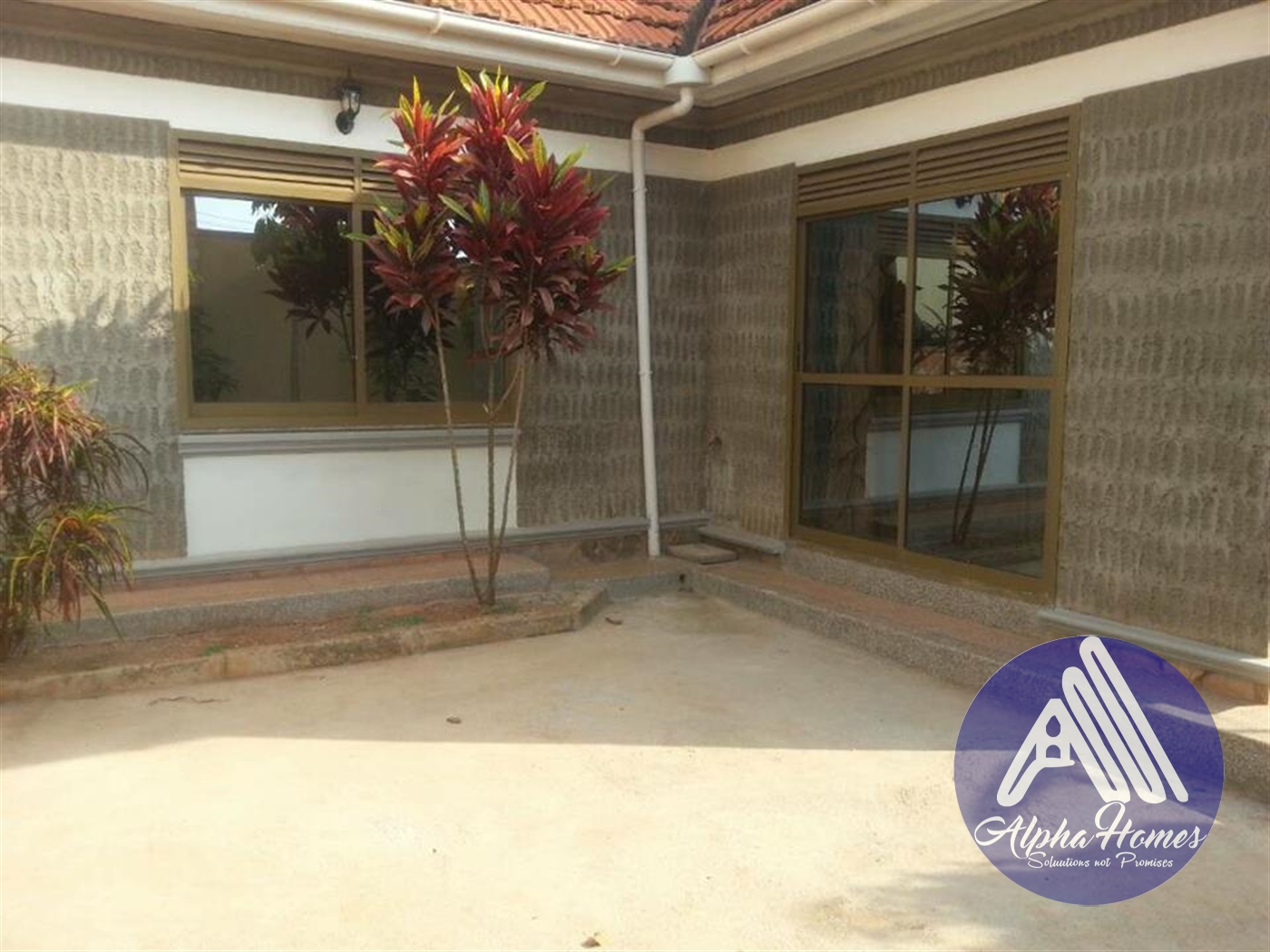 Bungalow for sale in Seguku Wakiso