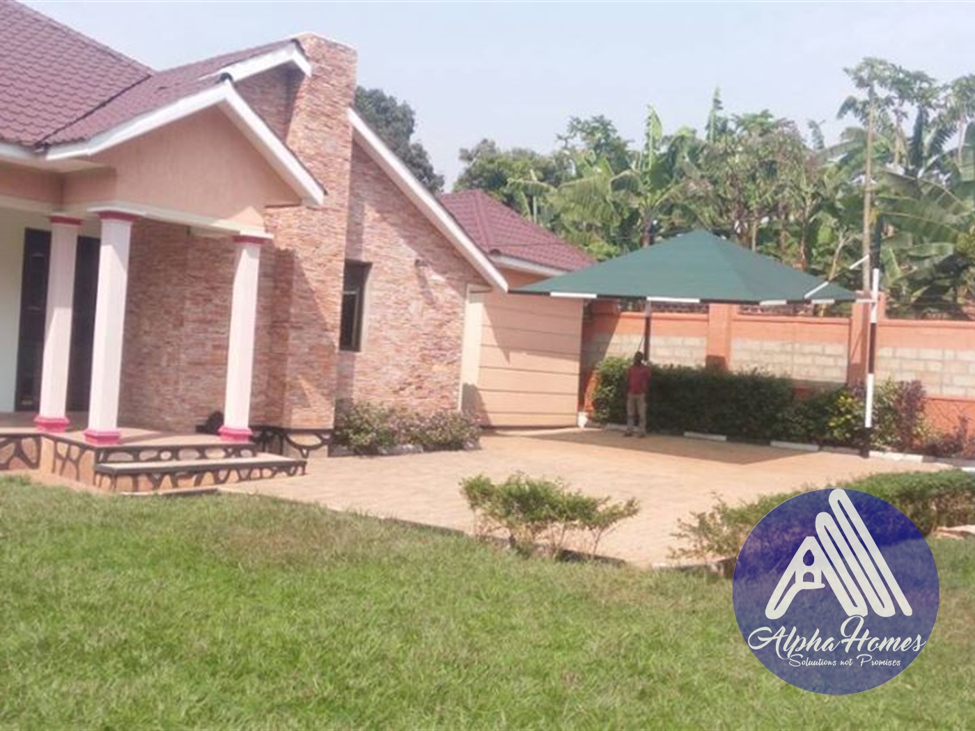 Bungalow for sale in Kitende Wakiso