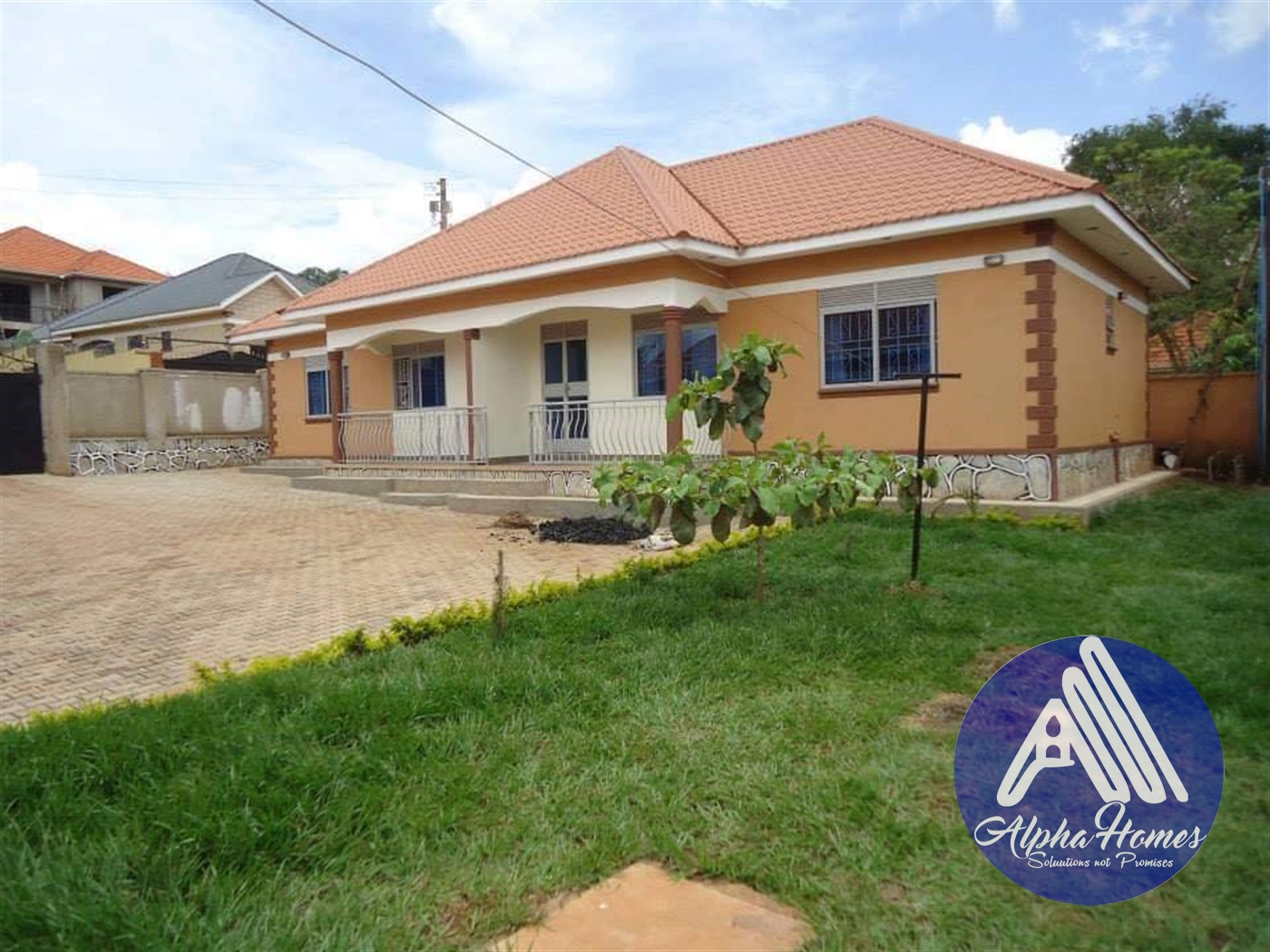 Semi Detached for rent in Kisaasi Kampala