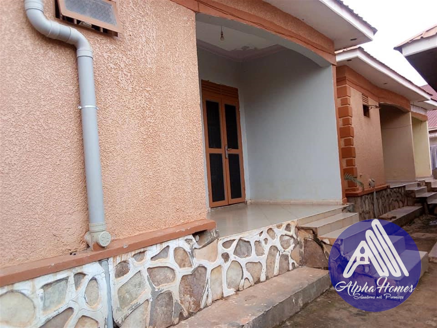 Semi Detached for rent in Mpererwe Wakiso