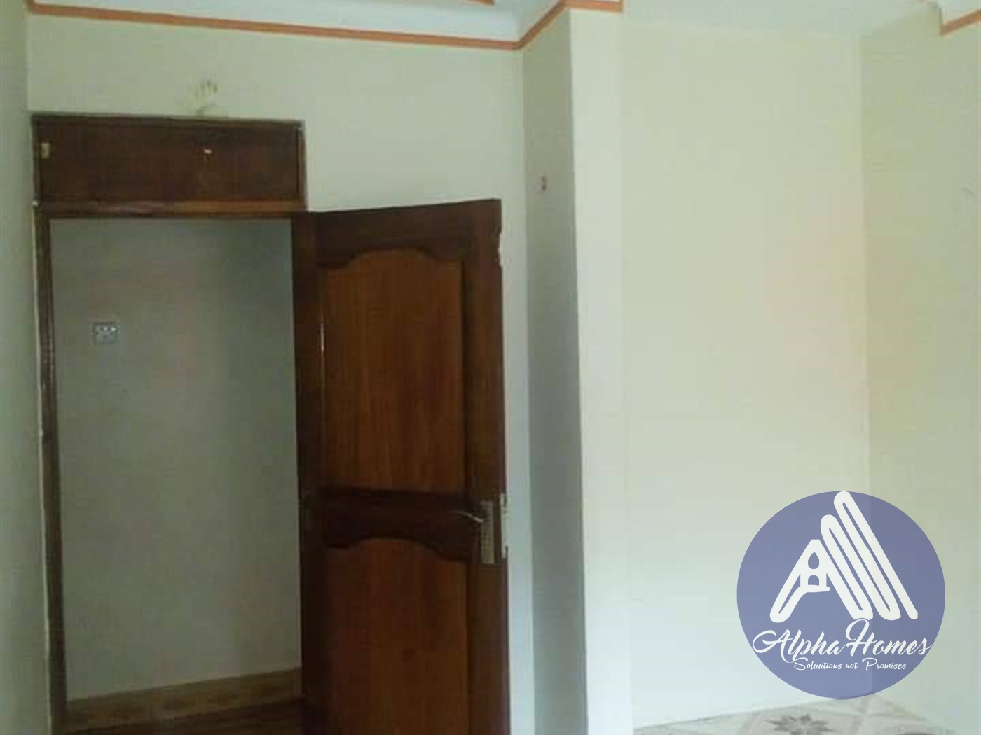 Semi Detached for rent in Mpererwe Wakiso