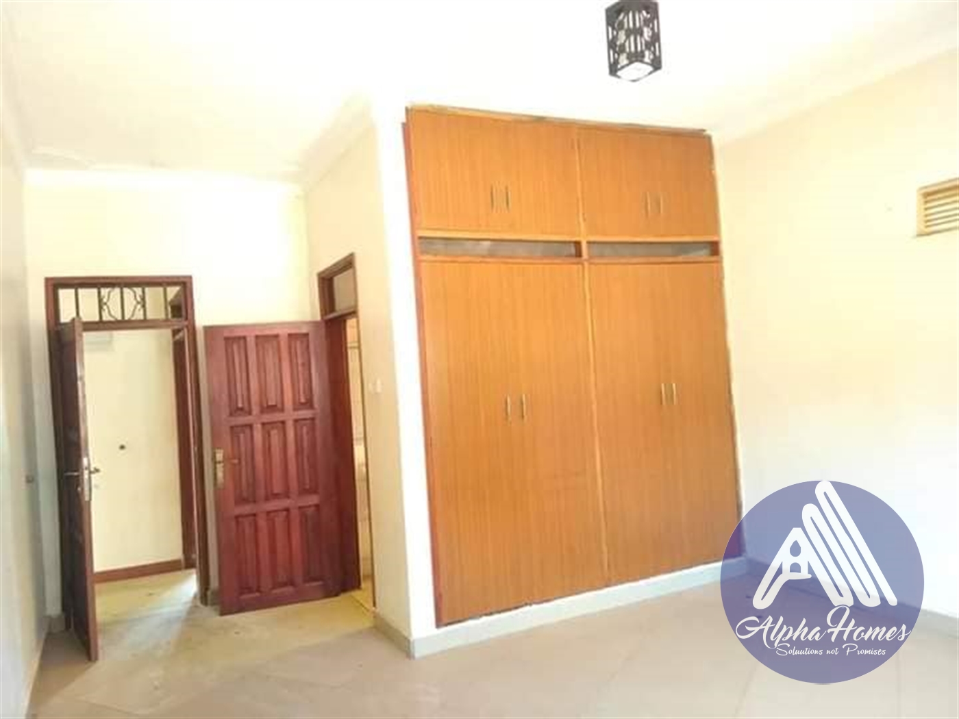 Semi Detached for rent in Butto Wakiso