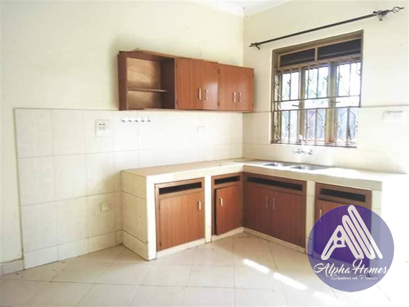 Semi Detached for rent in Butto Wakiso