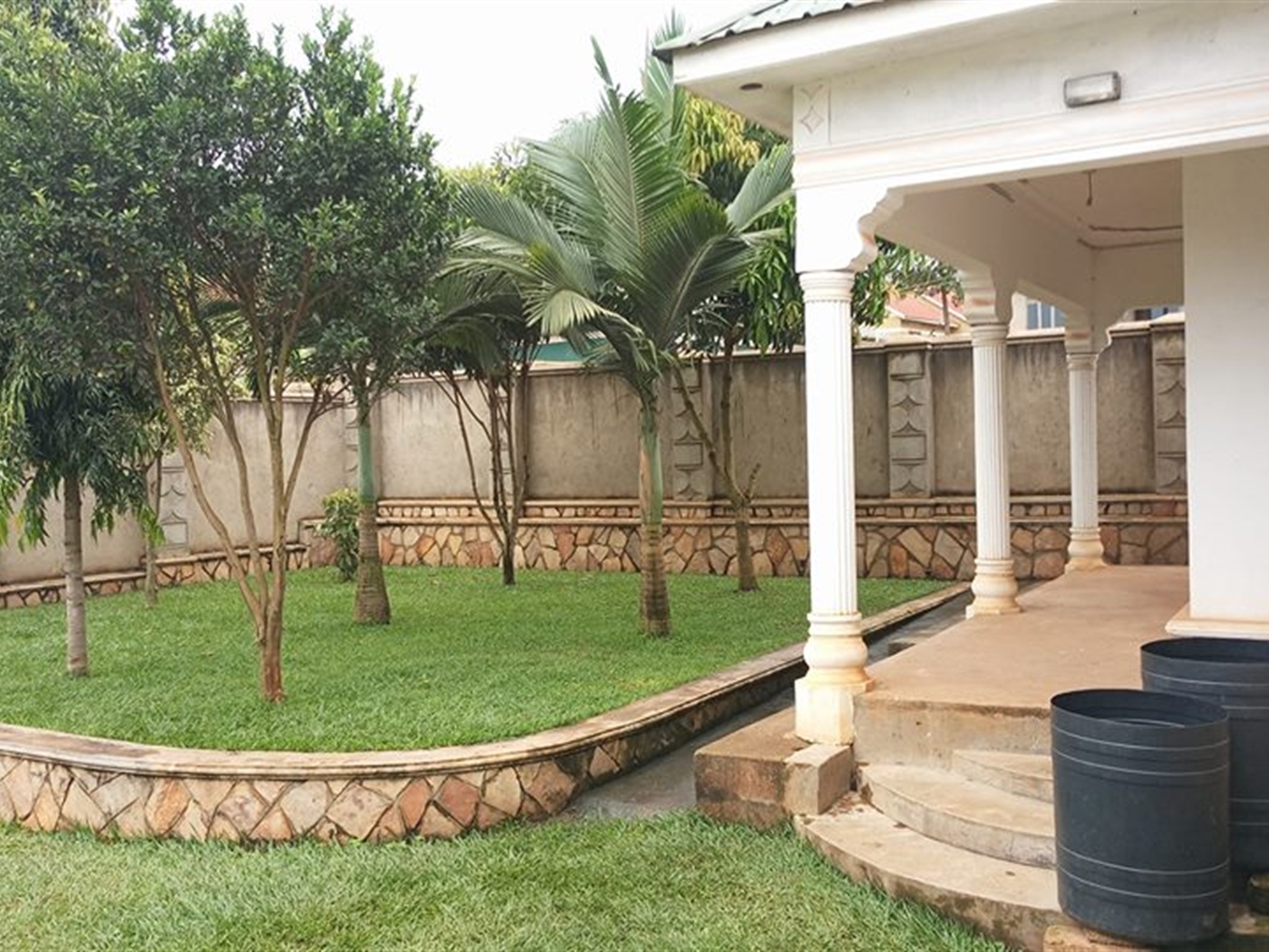 Mansion for sale in Naalya Wakiso