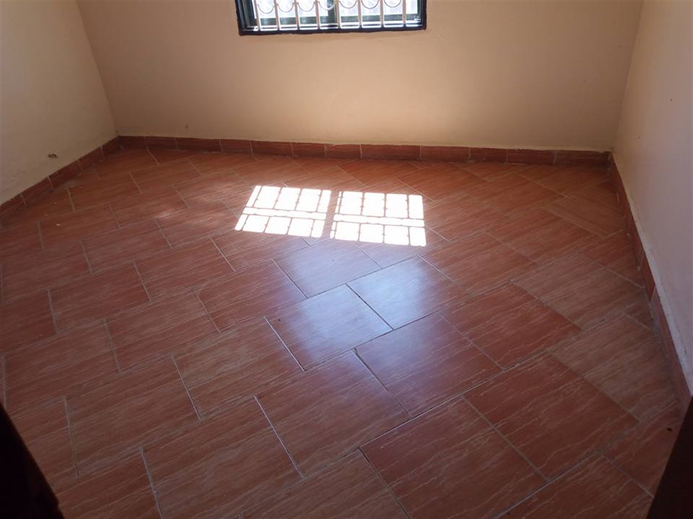 Semi Detached for rent in Bweyogerere Wakiso