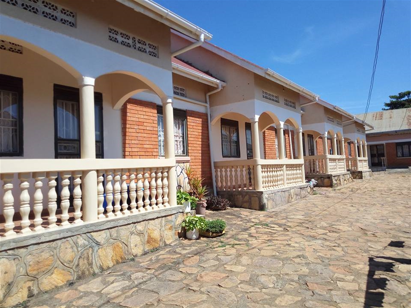 Semi Detached for rent in Bweyogerere Wakiso