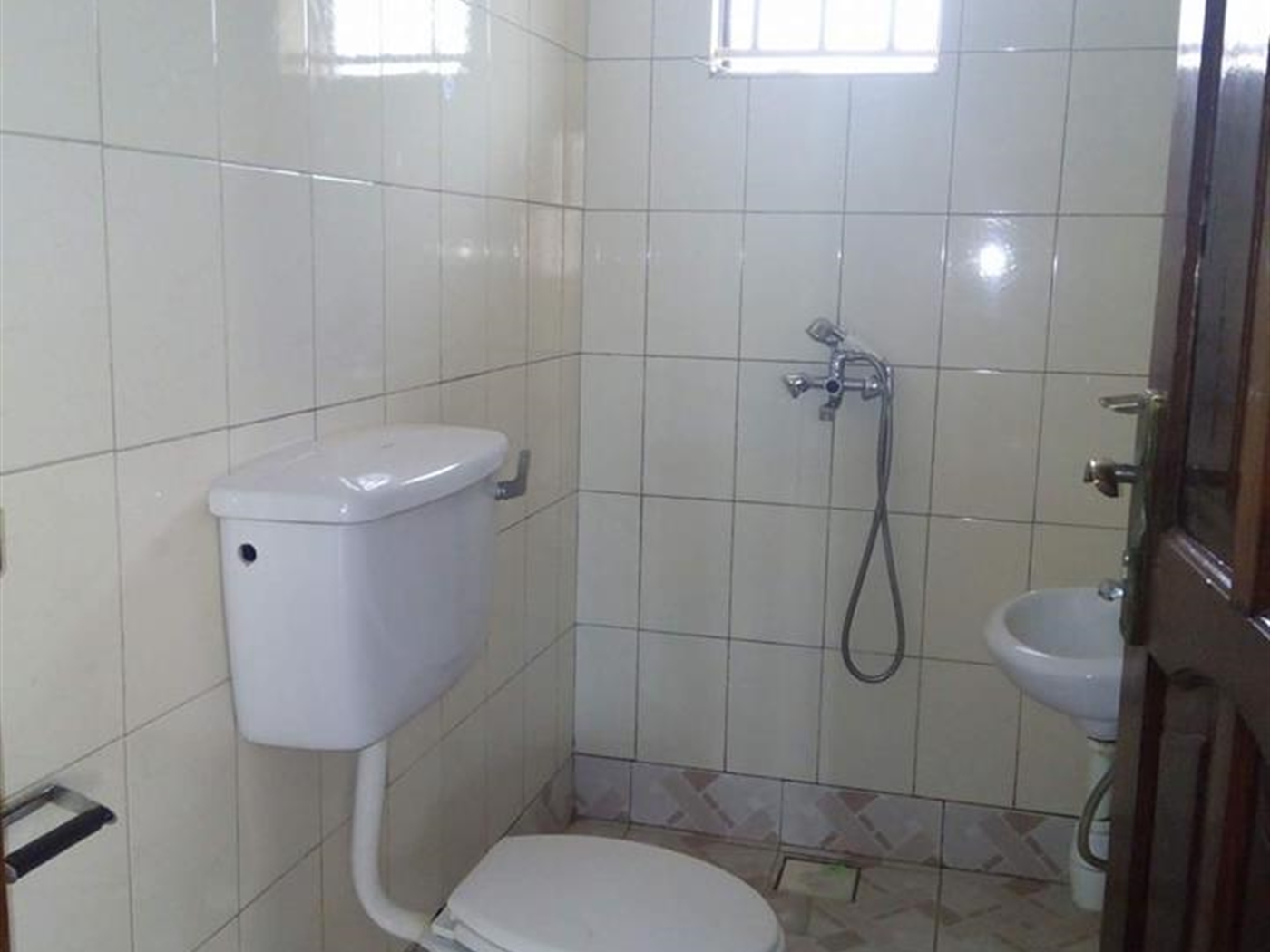 Apartment for rent in Kisaasi Kampala